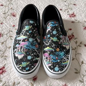 Vans Slip-On Cosmic Glow Skate Shoe. like new . Worn once . Size 7men8.5women
